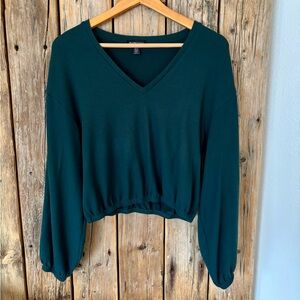 Beyond Yoga Soft Spoken Cropped Pullover